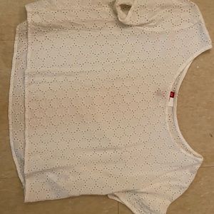 White cropped t shirt